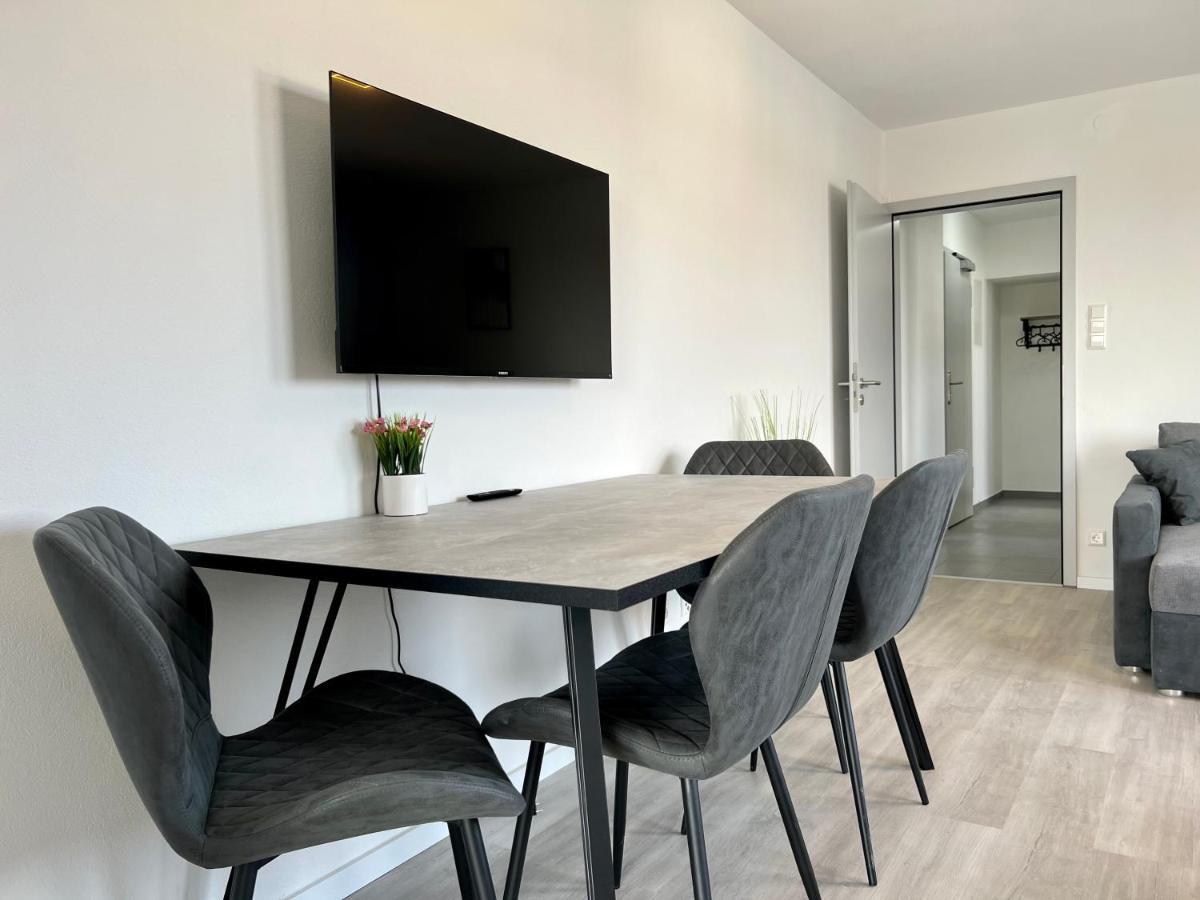 Nujen- Hotel Und Apartment Stuttgart Zuffenhausen Estugarda Exterior foto