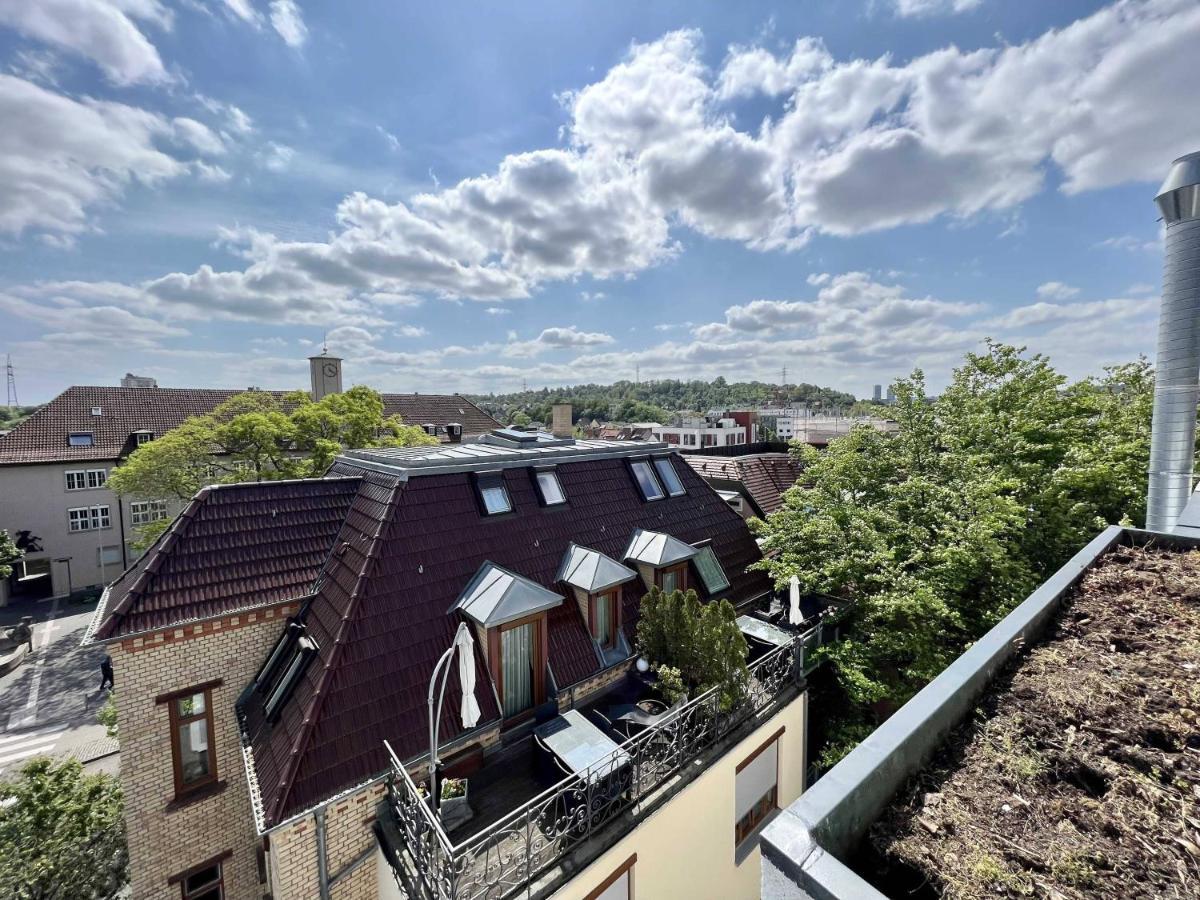 Nujen- Hotel Und Apartment Stuttgart Zuffenhausen Estugarda Exterior foto